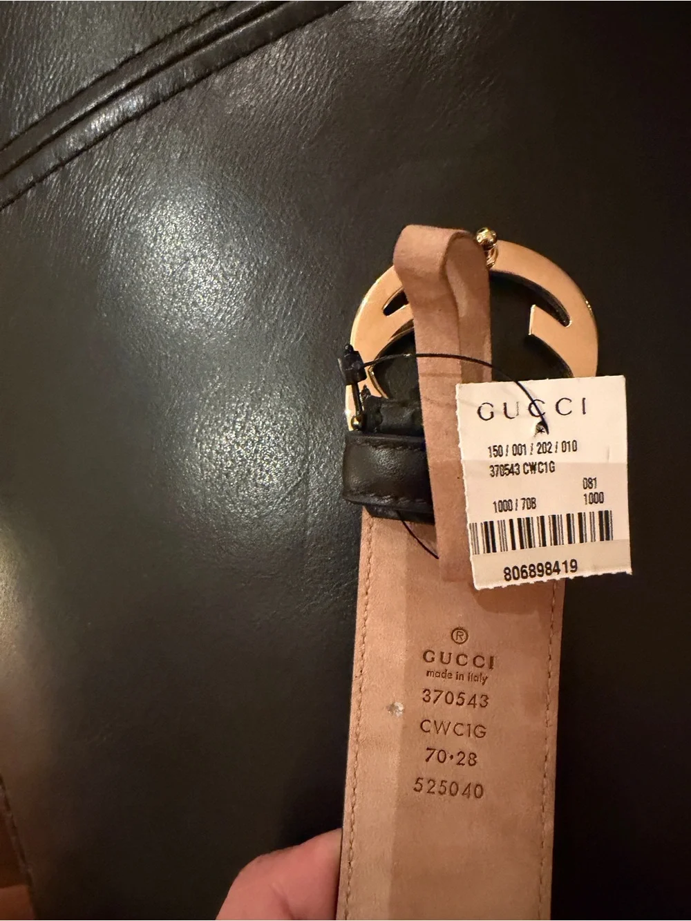 Gucci Black Leather Belt with Gold Double G Buckle. Made in Italy. Size 70-28